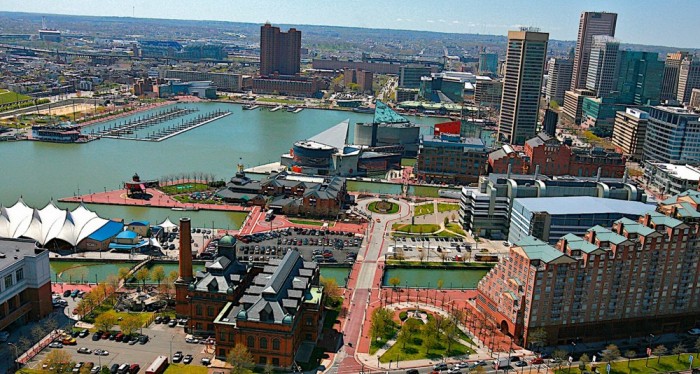 The-Inner-Harbor-Heart-of-Baltimore-700x374